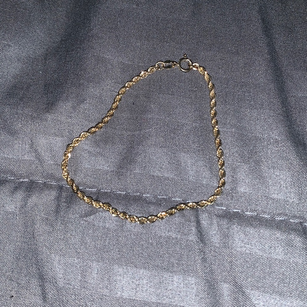 Small gold bracelet